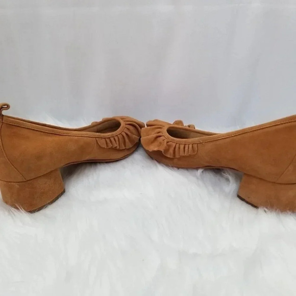 NWOT Yosi  Samra Suede Mustard Yellow Heels 9 - Picture 8 of 10
